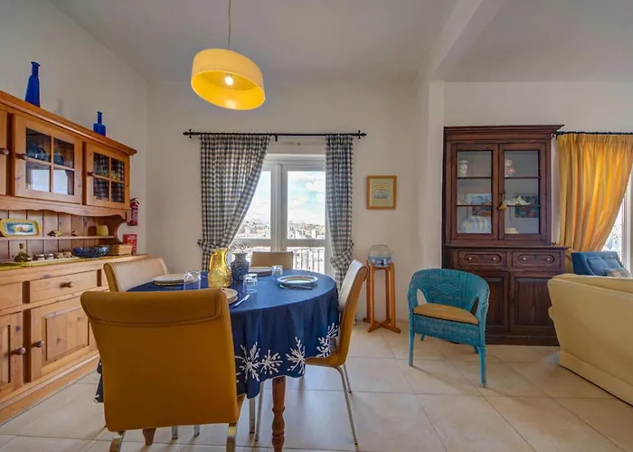 Davina House - Terrace & Garden - Sea Views